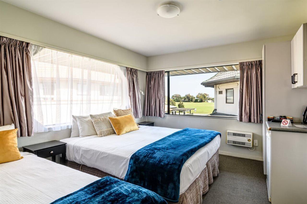 The Beachcomber Hotel Nelson Luaran gambar